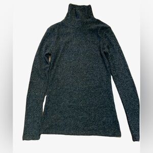 Women long slee shirt size small